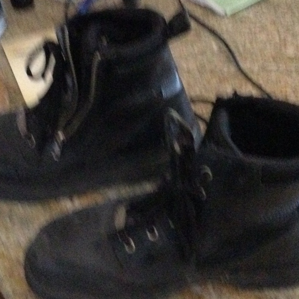 Motorcycle Riding Boots - Picture 3 of 5